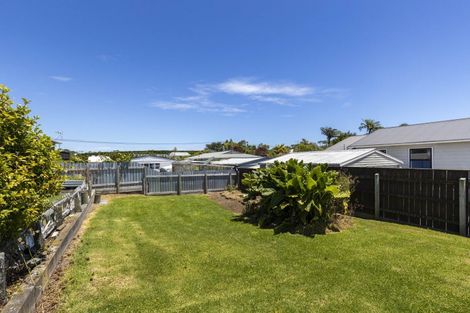 Photo of property in 89 Cracroft Street, Waitara, 4320
