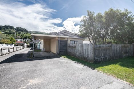 Photo of property in 1/29 Findlay Street, Tawa, Wellington, 5028