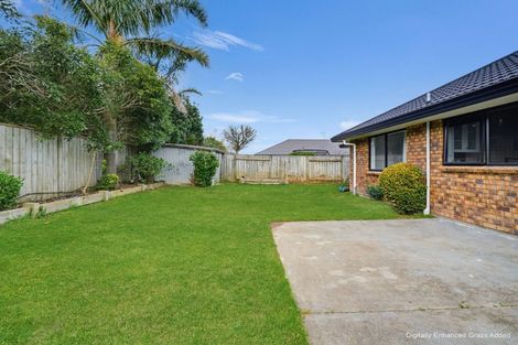 Photo of property in 72 Geneva Terrace, Kelvin Grove, Palmerston North, 4414