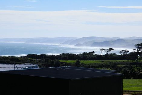 Photo of property in 76 Te Ahiawa Road, Raglan, 3297