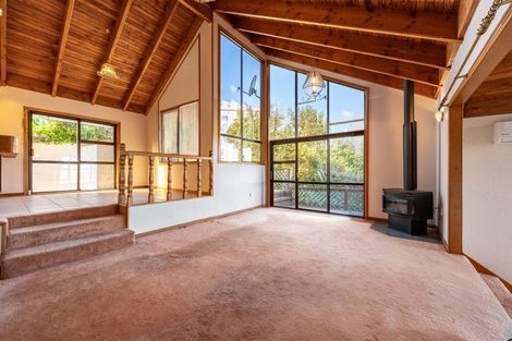 Photo of property in 15 Da Vinci Place, West Harbour, Auckland, 0618