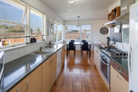 Photo of property in 37 Corlett Street, Utuhina, Rotorua, 3015