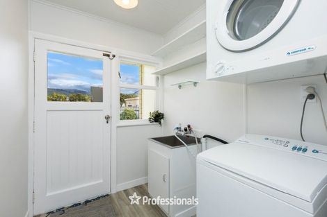 Photo of property in 52 Mary Crescent, Elderslea, Upper Hutt, 5018