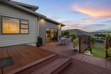Photo of property in 154 Endeavour Drive, Whitby, Porirua, 5024
