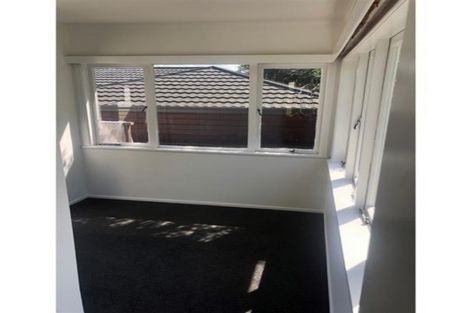 Photo of property in 2/52 College Road, Northcote, Auckland, 0627