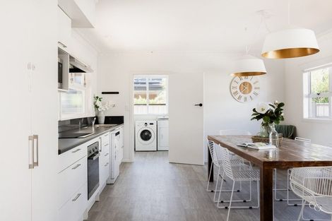 Photo of property in 208 Oceanbeach Road, Mount Maunganui, 3116