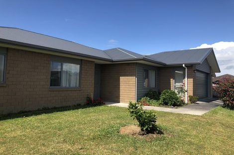 Photo of property in 2 Landmark Court, Huntington, Hamilton, 3210