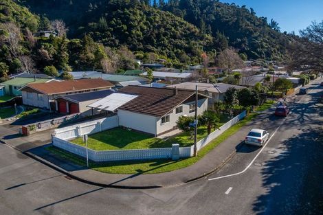 Photo of property in 2 Burn Place, The Brook, Nelson, 7010