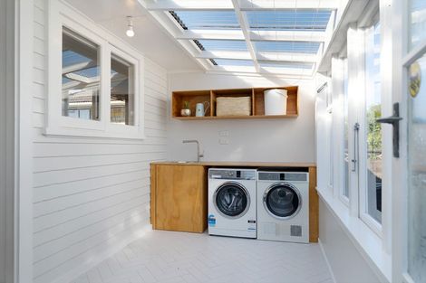 Photo of property in 1/18 Strid Road, Te Atatu South, Auckland, 0610