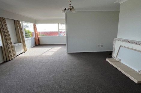 Photo of property in 105 Bleakhouse Road, Howick, Auckland, 2014