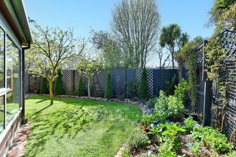 Photo of property in 2/33 Studholme Street, Somerfield, Christchurch, 8024