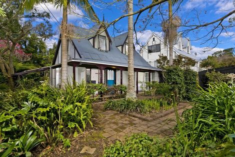 Photo of property in 14b South Lynn Road, Titirangi, Auckland, 0604
