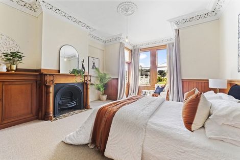 Photo of property in 5 Farm Road, Northland, Wellington, 6012