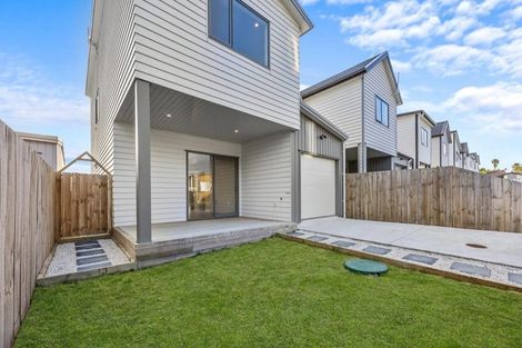 Photo of property in 11 Farranfore Road, Opaheke, Papakura, 2113