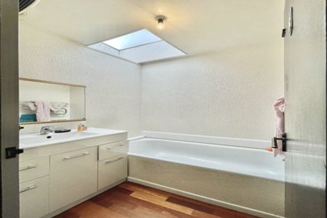 Photo of property in 2a Jasons Place, Churton Park, Wellington, 6037