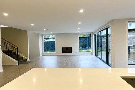 Photo of property in 22a Dallinghoe Crescent, Milford, Auckland, 0620