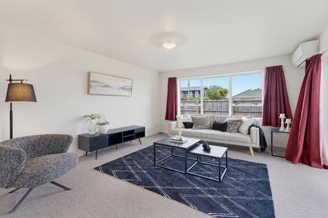 Photo of property in 2/2 Bentley Street, Russley, Christchurch, 8042