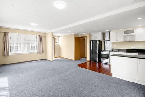 Photo of property in 303a Devon Street West, New Plymouth, 4310