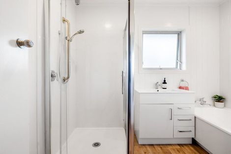 Photo of property in 4 Walter Street, Fairfield, Hamilton, 3214