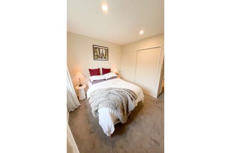 Photo of property in 3/118a Sawyers Arms Road, Northcote, Christchurch, 8052