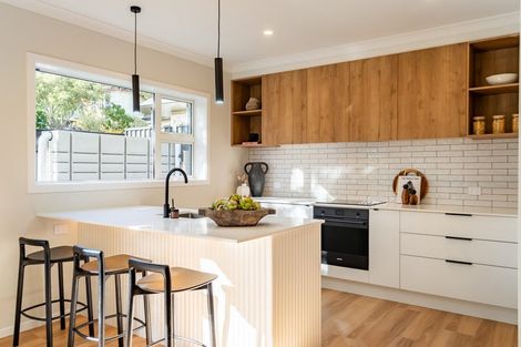 Photo of property in 70a Heretaunga Square, Silverstream, Upper Hutt, 5019