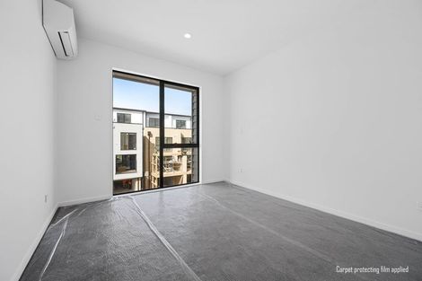 Photo of property in 7 Falcon Crescent, Hobsonville, Auckland, 0618