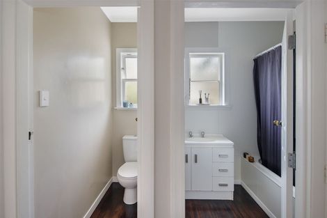 Photo of property in 35 Hindmarsh Street, Johnsonville, Wellington, 6037