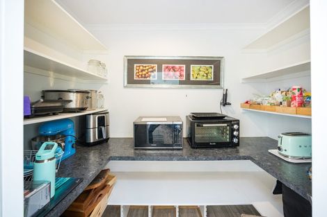 Photo of property in 69 Nash Parade, Foxton Beach, Foxton, 4815