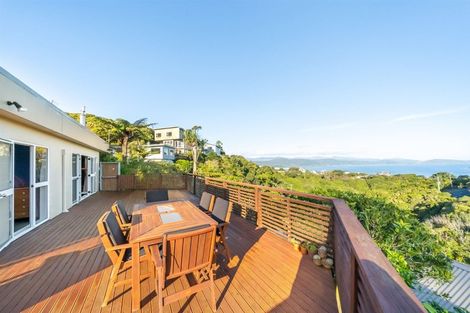 Photo of property in 40 Akatea Road, Korokoro, Lower Hutt, 5012