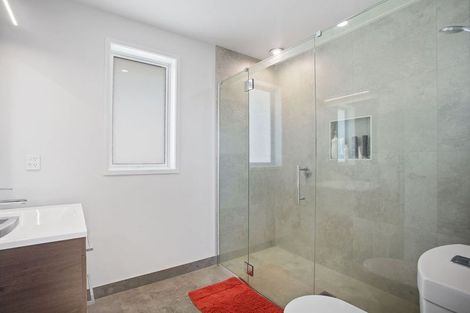 Photo of property in 9 Whata Street, Clarks Beach, 2122