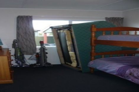 Photo of property in 64b Rowan Avenue, Aranui, Christchurch, 8061