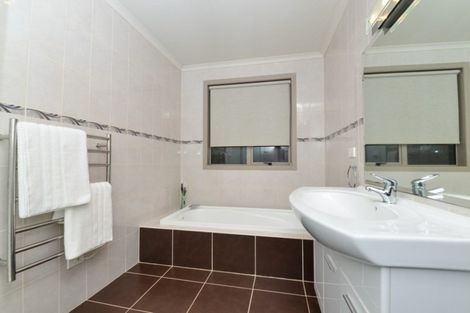 Photo of property in 5 Hadrians Way, Nawton, Hamilton, 3200