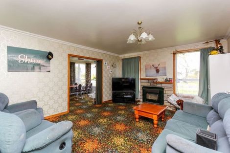 Photo of property in 21 Turakina Street, Merrilands, New Plymouth, 4312