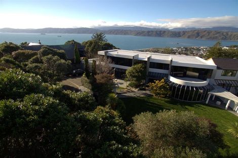 Photo of property in 32 Seatoun Heights Road, Seatoun, Wellington, 6022