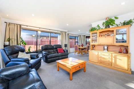 Photo of property in 13 Lorenzo Place, Kelvin Grove, Palmerston North, 4414