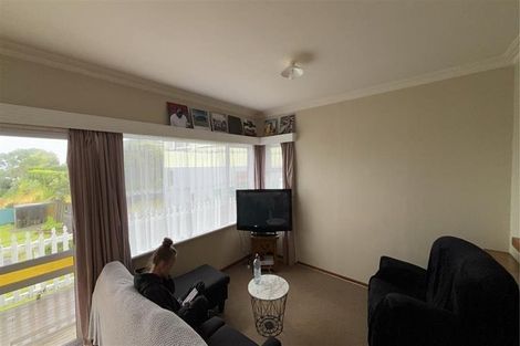 Photo of property in 19 Scott Street, Moturoa, New Plymouth, 4310