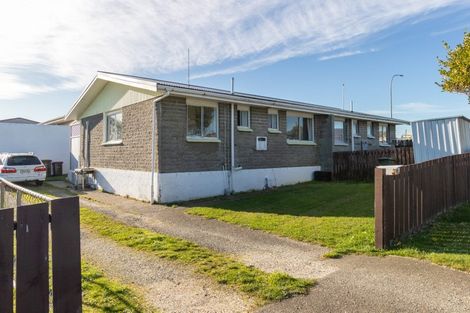 Photo of property in 12 Dipton Street, Kingswell, Invercargill, 9812