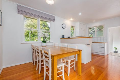 Photo of property in 4 Williams Terrace, Fitzherbert, Palmerston North, 4410