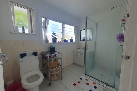 Photo of property in 33 Universal Drive, Henderson, Auckland, 0610
