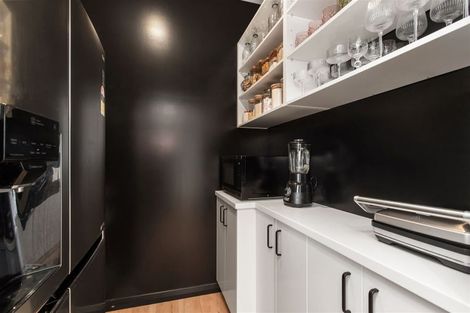 Photo of property in 102 Idris Road, Bryndwr, Christchurch, 8052