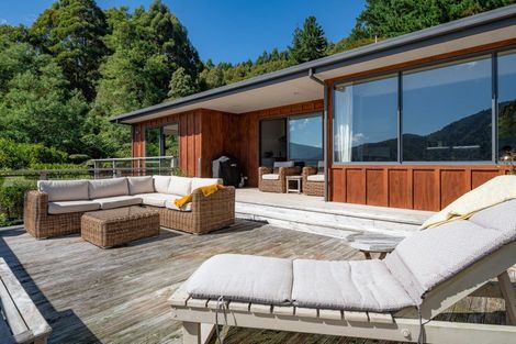 Photo of property in 63 Tepuia Heights, Havelock, Picton, 7281