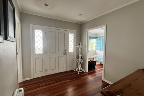 Photo of property in 607 Beach Road, Rothesay Bay, Auckland, 0630