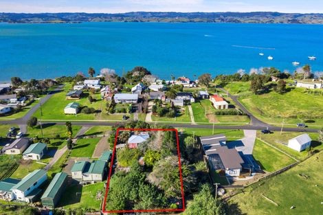 Photo of property in 403 Hoturoa Street, Kawhia, 3889