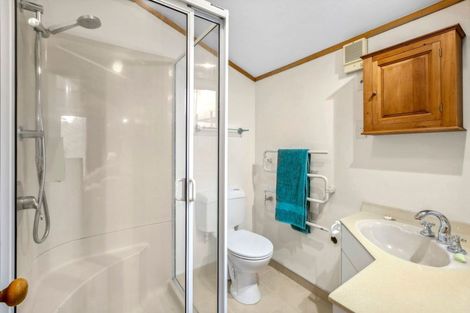 Photo of property in 10 Redwood Crescent, Westown, New Plymouth, 4310