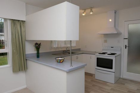 Photo of property in 2 Princeton Road, Raumati Beach, Paraparaumu, 5032