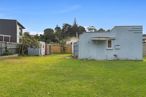 Photo of property in 8a Robertson Road, Paekakariki, 5034