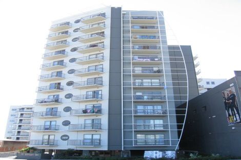 Photo of property in Harbour Green Apartments, 903/11 Union Street, Auckland Central, Auckland, 1010