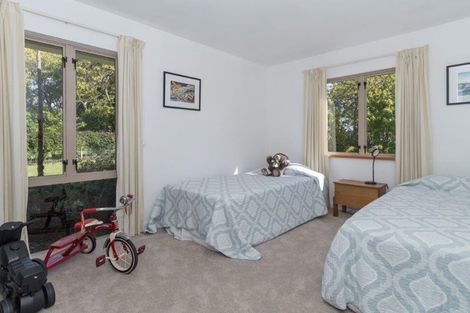 Photo of property in 34a Pahoia Beach Road, Whakamarama, 3172