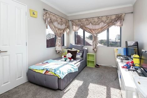 Photo of property in 8a Mccullough Avenue, Papatoetoe, Auckland, 2025
