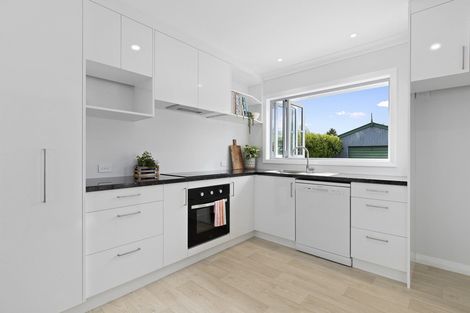 Photo of property in 2 Clarke Avenue, Te Aroha, 3320